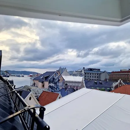 Floor In The Middle Of Town - Great Beds Holiday home Bergen